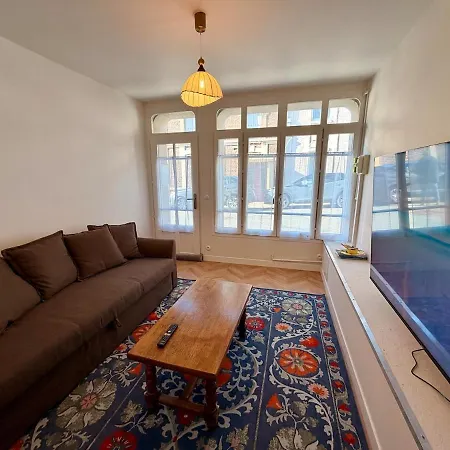 Maison Avec De - Et Gare A Pied Вилла